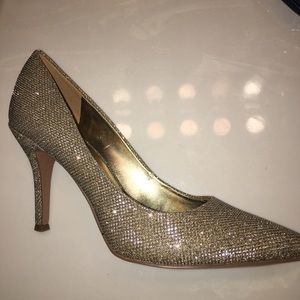 Nine West Medium Gold Heels Sz 7